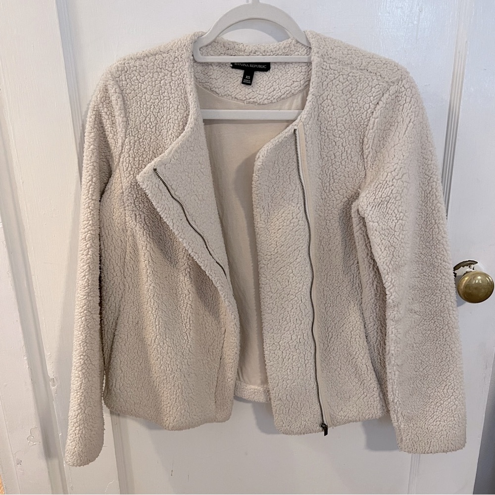 Cream lightweight Sherpa jacket from Banana Republic
